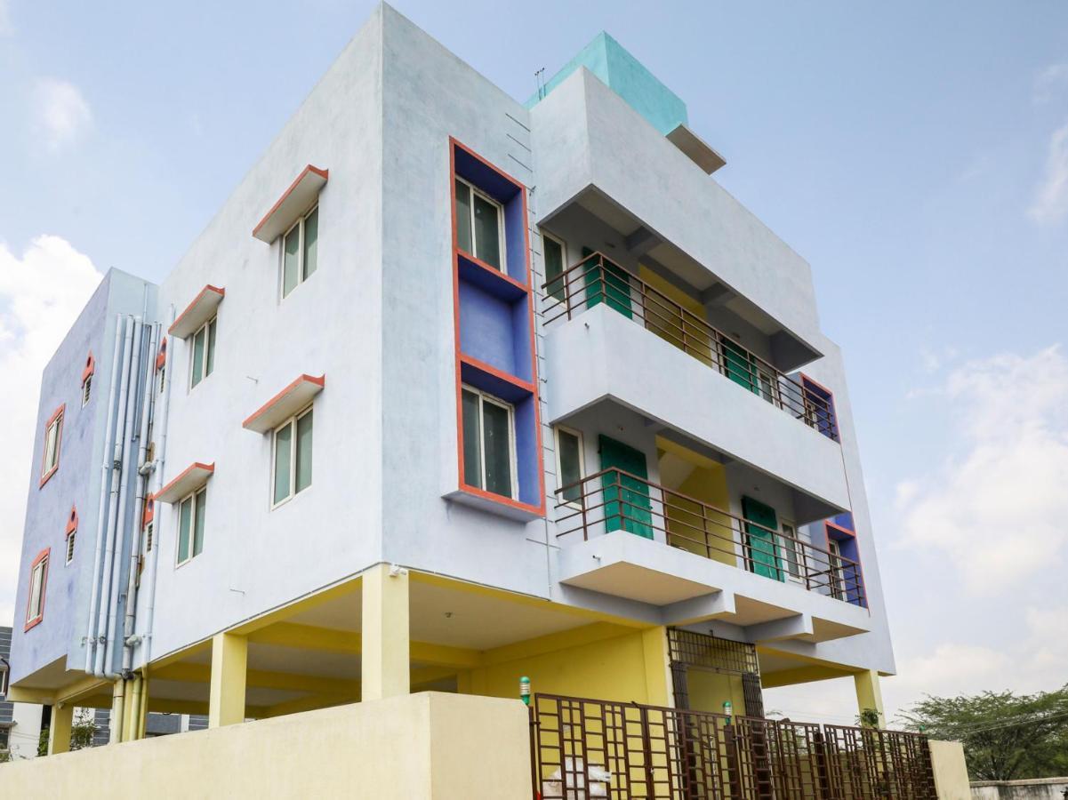 Oyo 49867 Hotel Kalpana Residency - Mumbai — Photos 1